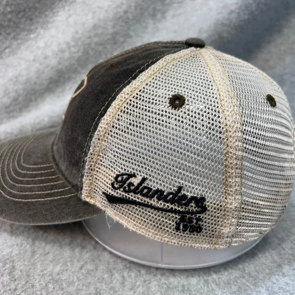 Islanders Pig with Sunglasses Mens Gray Legacy Trucker Hat Est 1980 Snapback OS